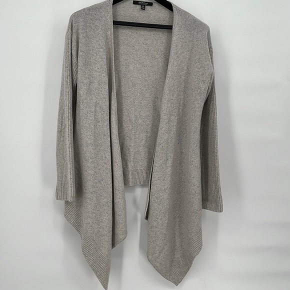 Saks Fifth Avenue Drape Front Cashmere Sweater EUC light gray size L - Picture 1 of 6